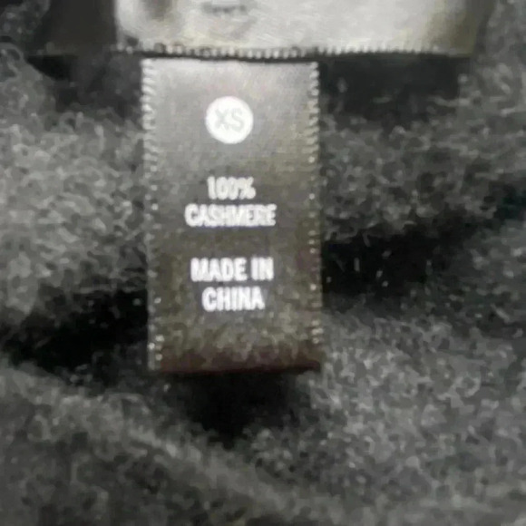 AQUA Cashmere Lace-Up Back V-neck Sweater Black Size XS - Picture 3 of 10